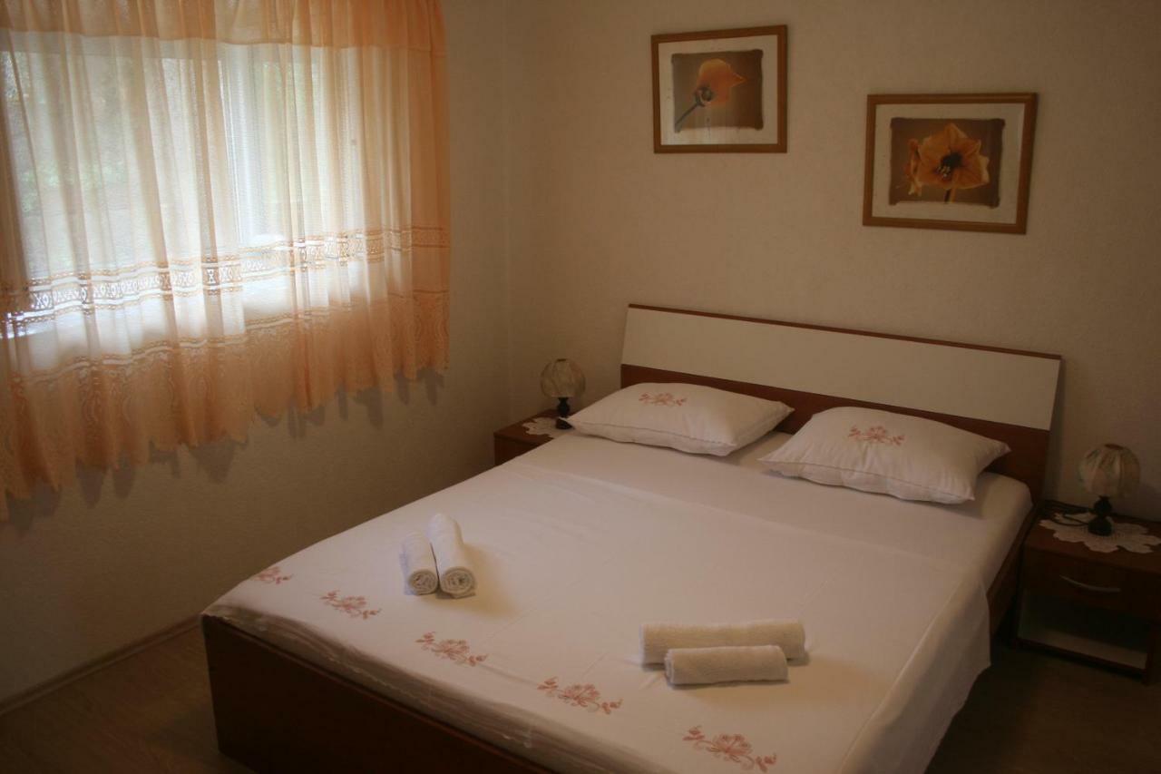 Apartman Elena スヴェティ・ユライ エクステリア 写真